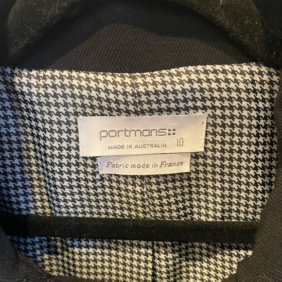 Portmans Size 10 Black Lined Coat - Picture 2 of 6